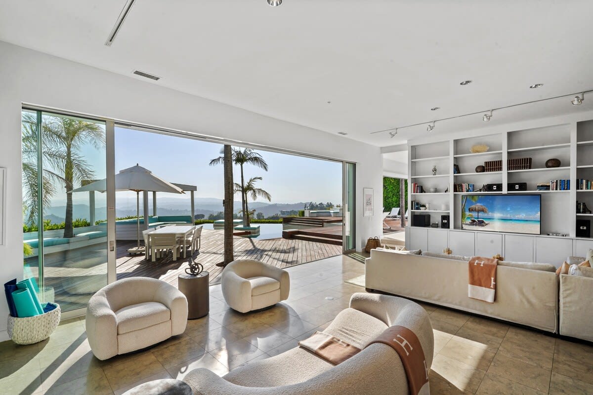 Residence image 1