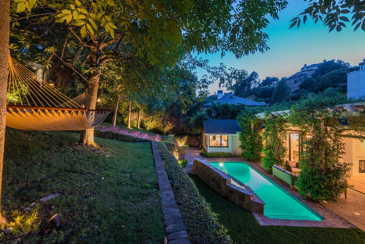 Residence image 3