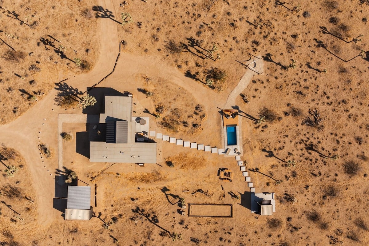 A private compound built for long days, cold drinks, and wide-open Colorado sky in Yucca Valley, CA