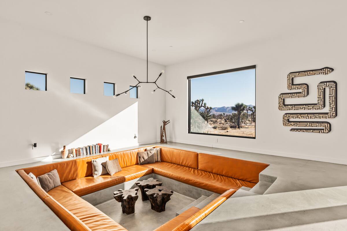 Residence image 3
