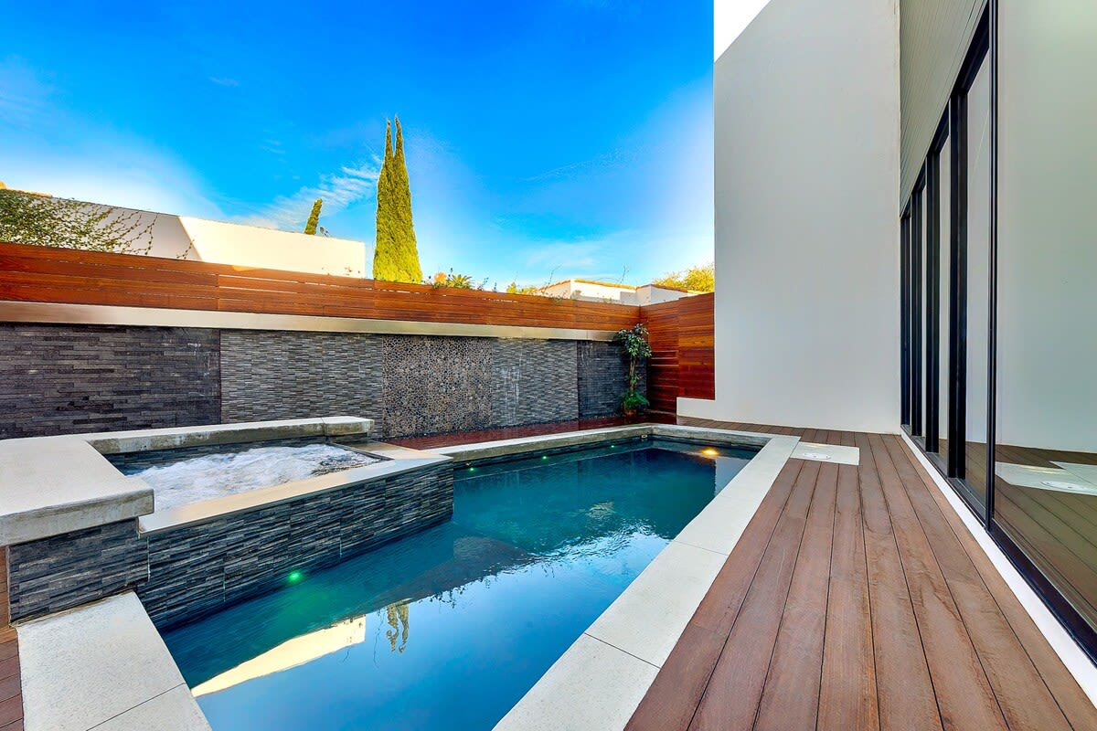 Residence image 1