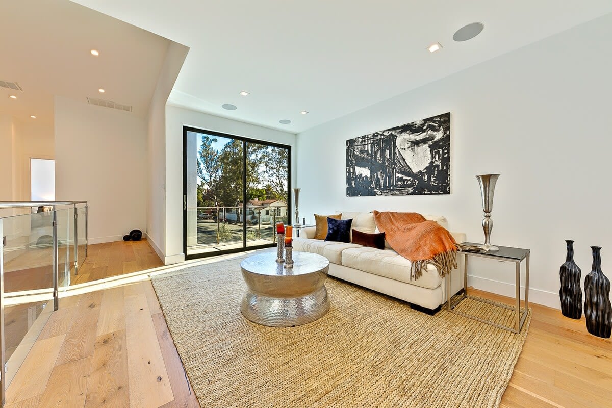 Residence image 6