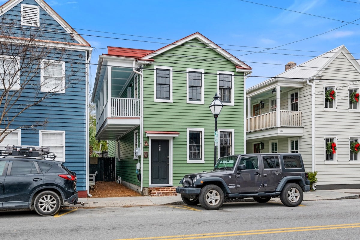 Make your escape to a world of refined tranquility in Charleston, SC