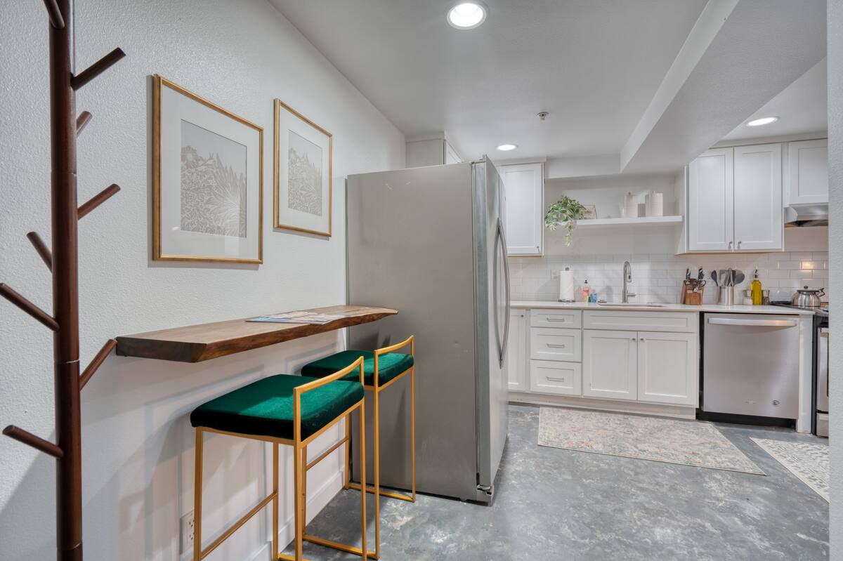 Residence image 3
