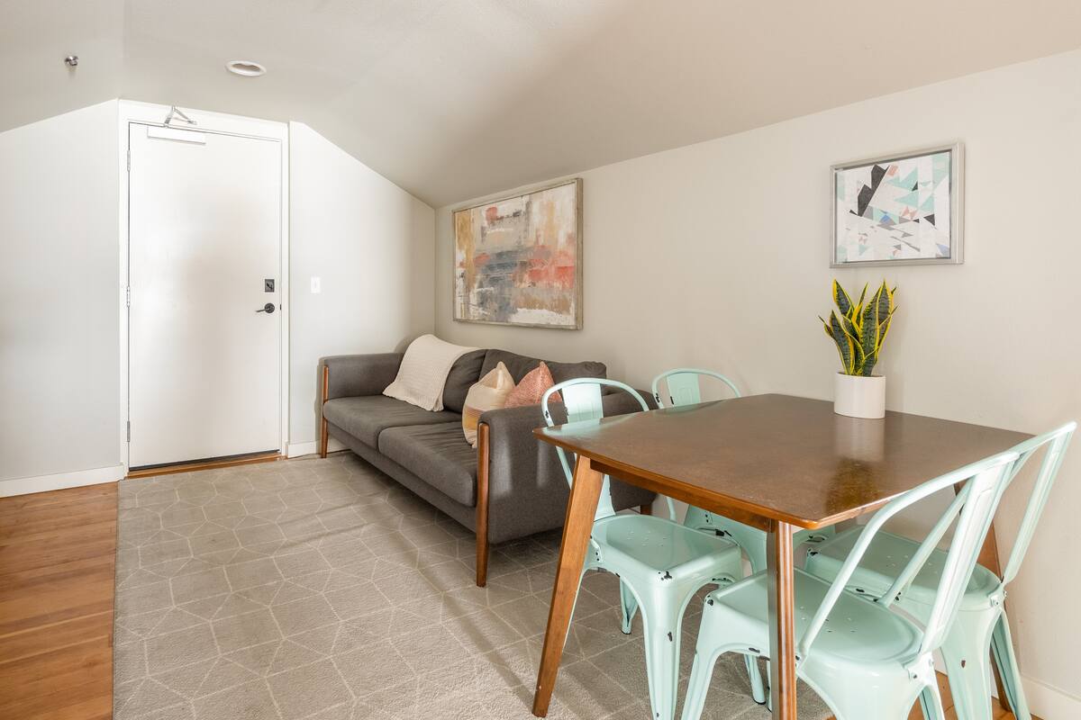 Residence image 3