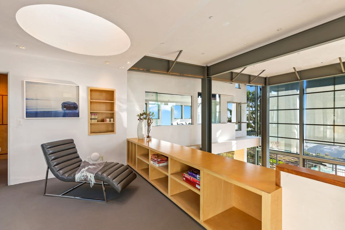 Residence image 2