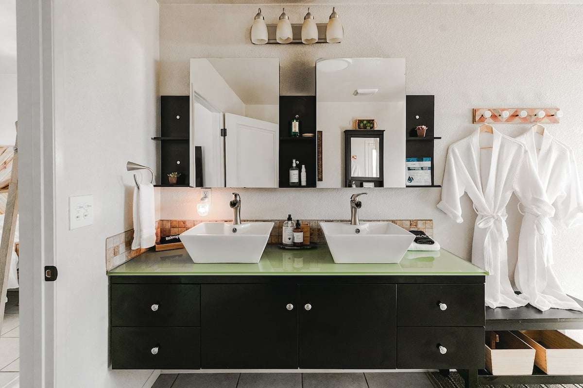 A secluded retreat in Yucca Valley's wild beauty in Yucca Valley, CA