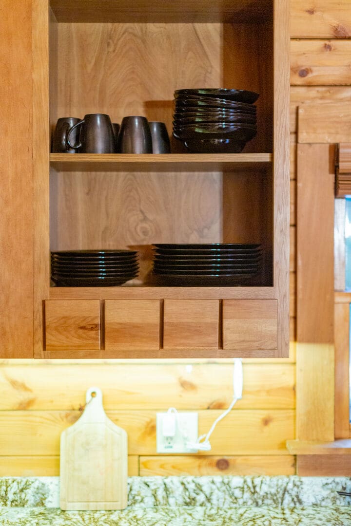 The cabin is fully-stocked with all of the dinnerware and cutlery that you will need during your stay!