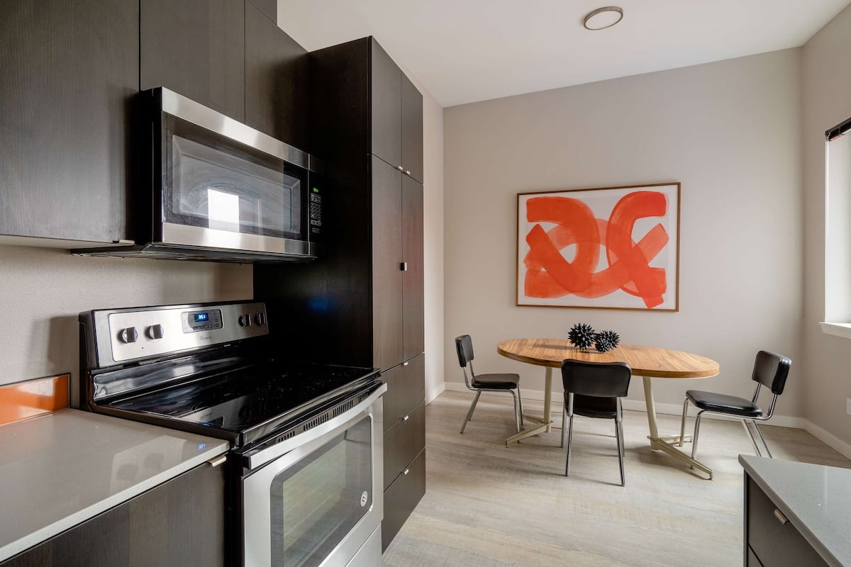 Retro Charm - Hawthorne - 2BR - Walkable image 9