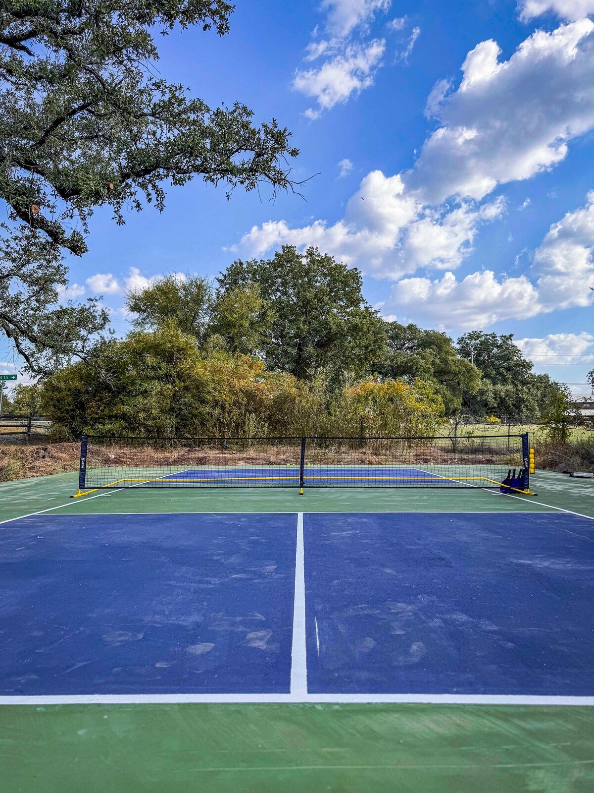 Little Dutch Cabin #100 | Soaker Tub | Pickleball image 26