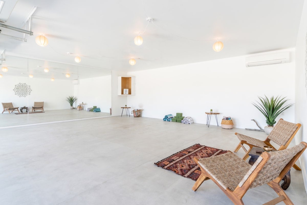 The Moonsong: Joshua Tree - Hot Tub & Yoga Studio image 16