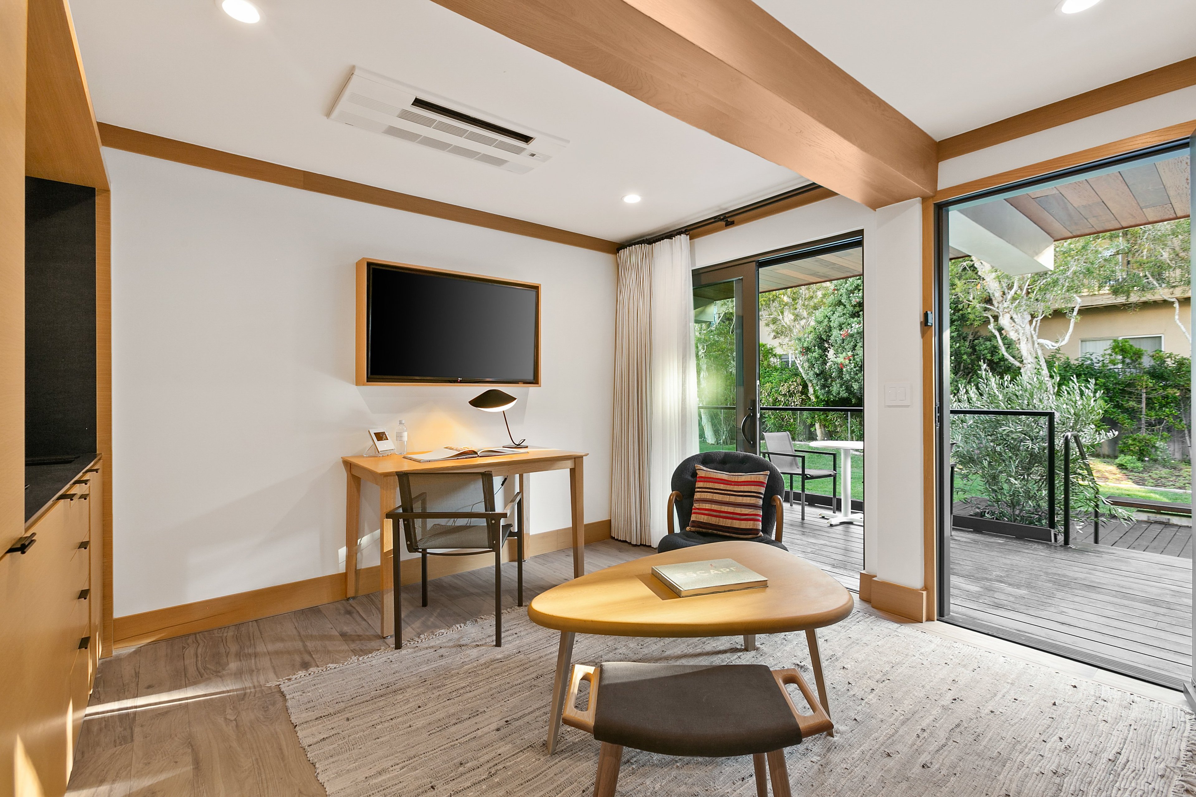Where Carbon Beach meets the quietest kind of coastal living in Malibu, CA