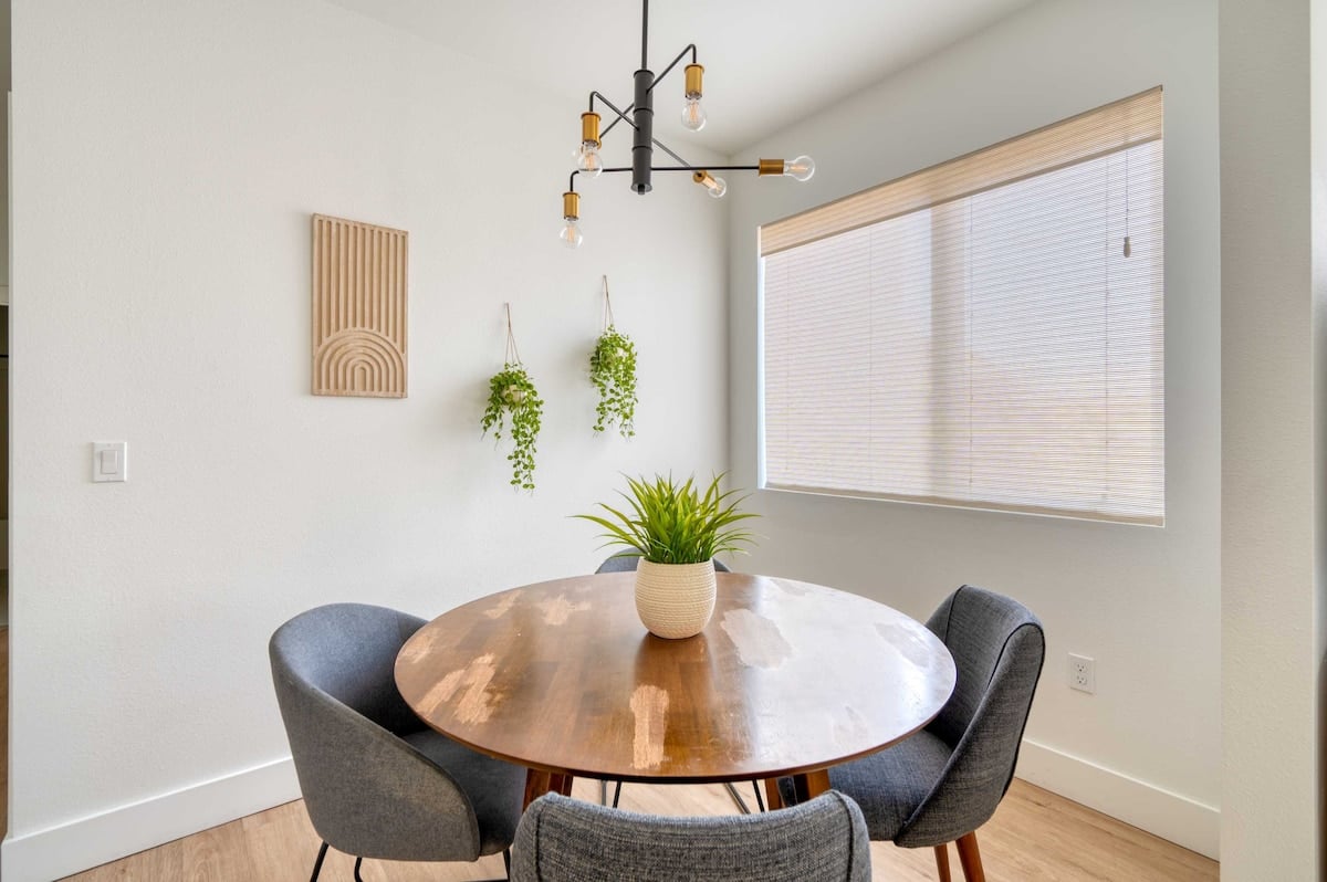 Alberta Arts - 2BR - Walk to Food, Shops, & Art image 18