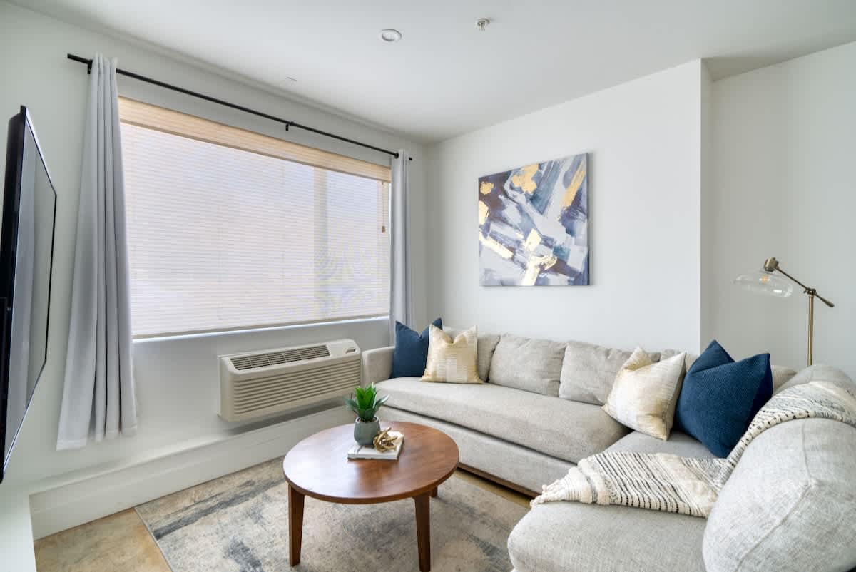 Residence image 3