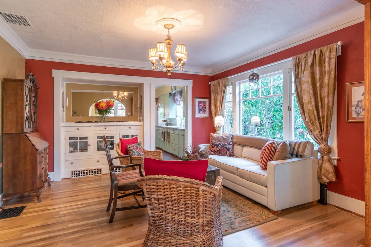 Residence image 3