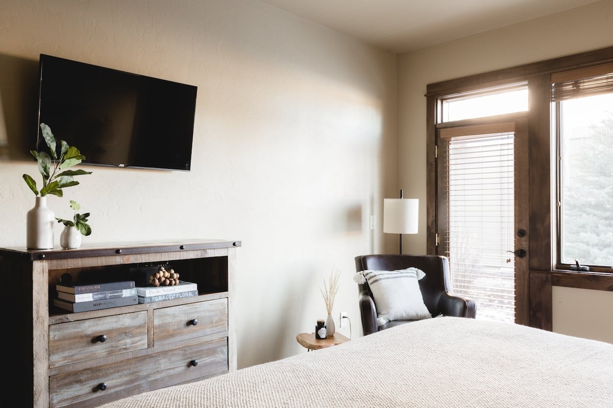 Bedroom 2 - television.