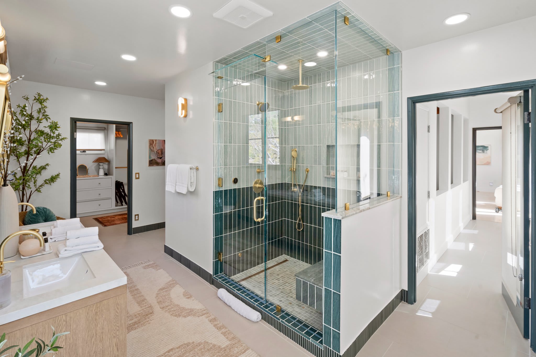 Residence image 2