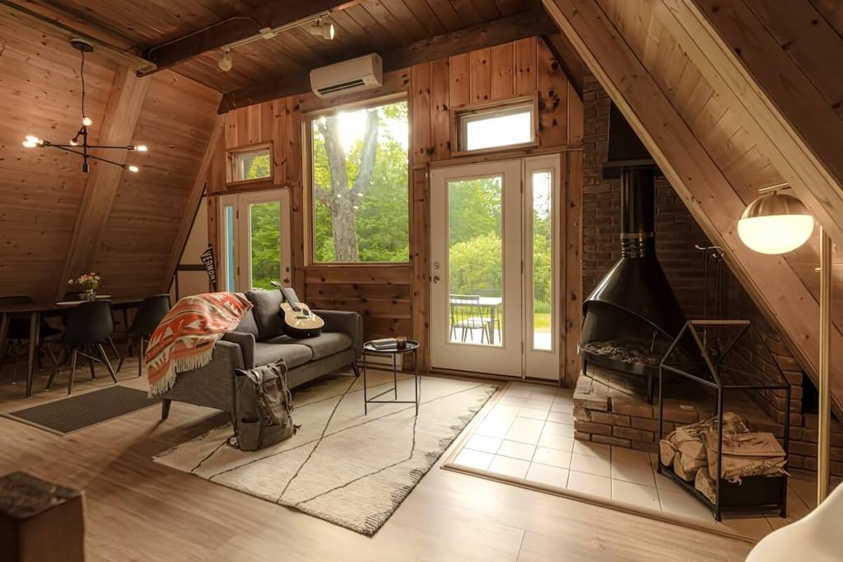 The main living area overlooking the deck and backyard