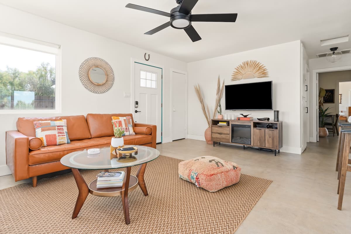Residence image 3