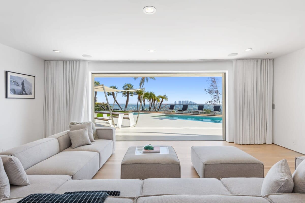 Residence image 2