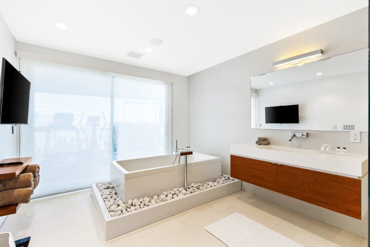 Residence image 3