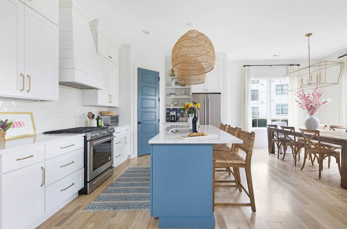 Modern Kitchen with Stainless Steel Appliances and Seating Counter