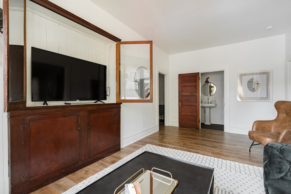 Residence image 2
