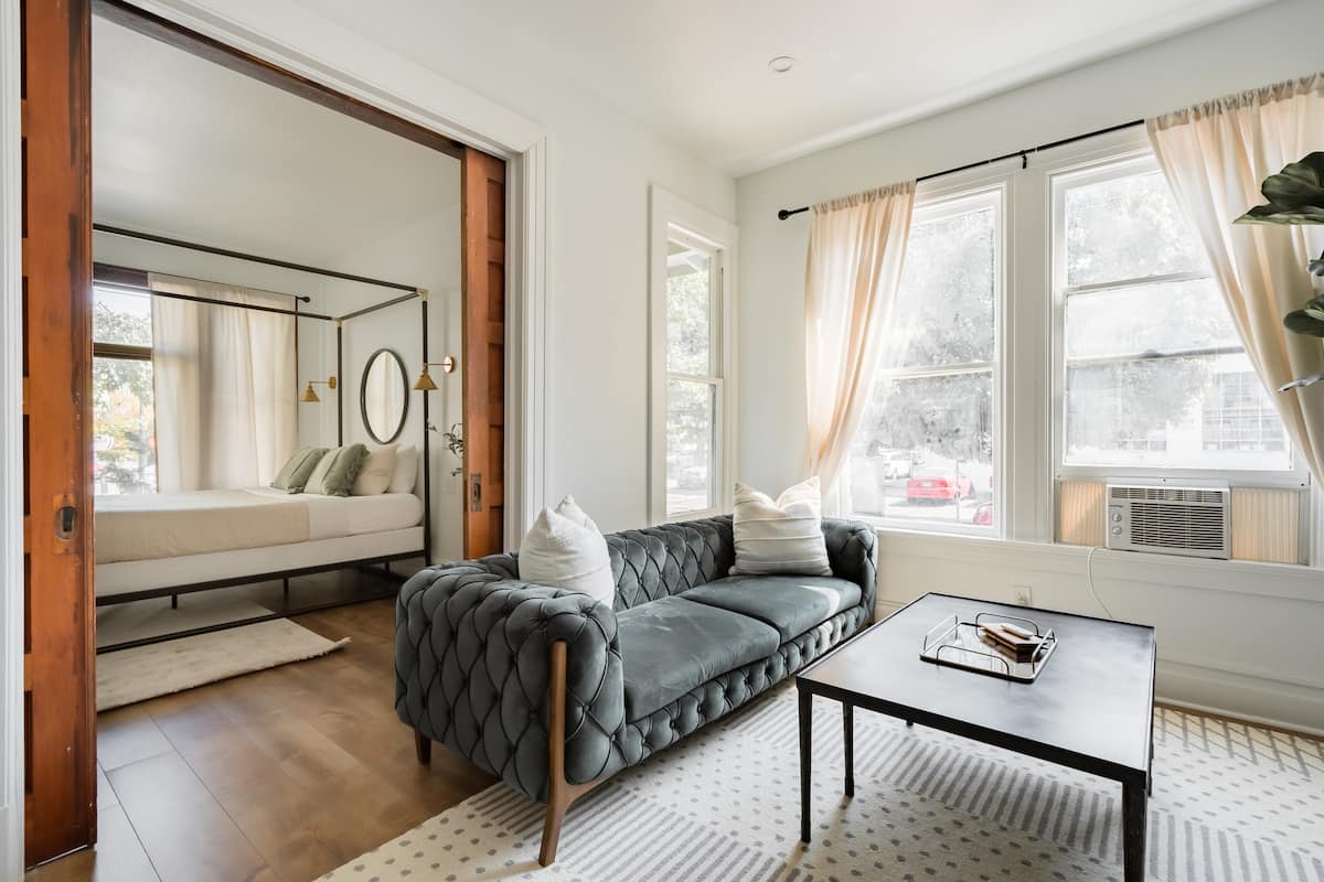 Residence image 3