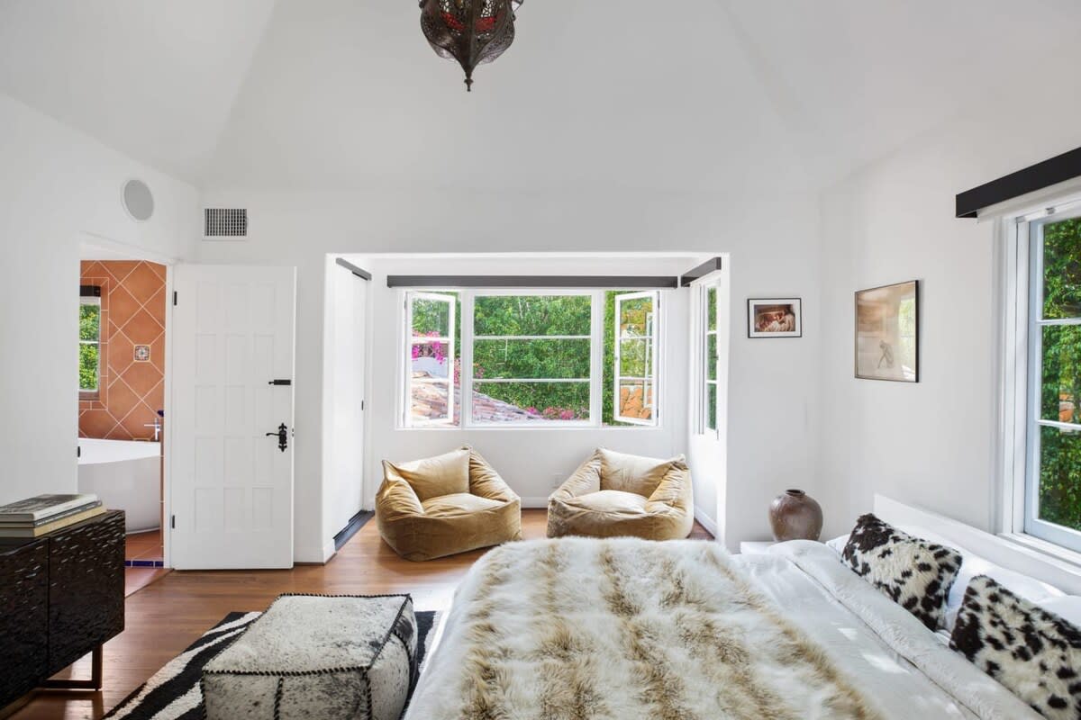 Residence image 1