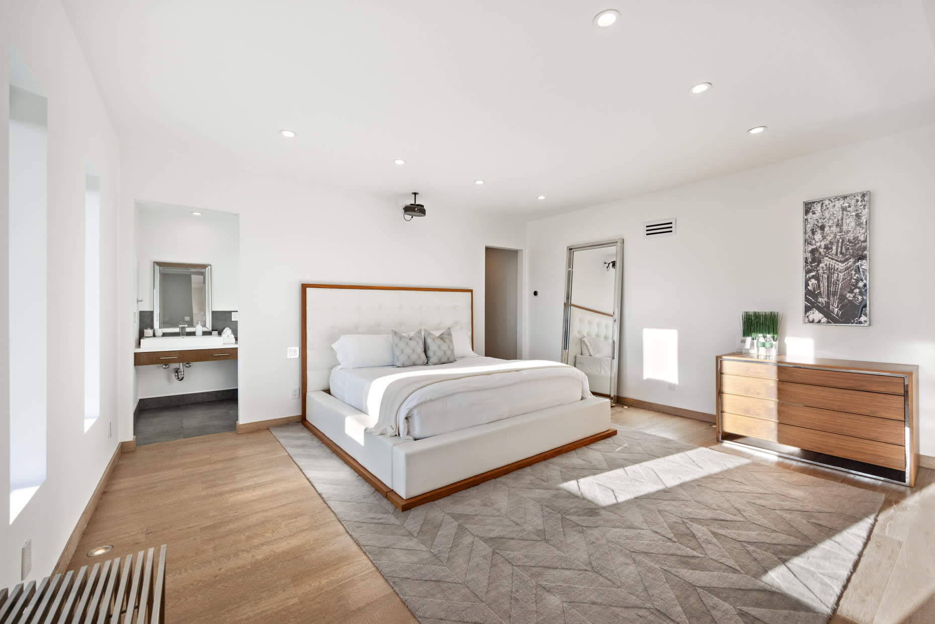 Residence image 4