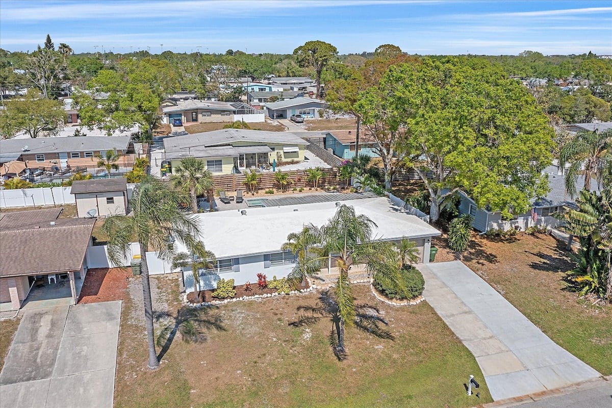 Indulge in a private paradise in Sarasota in Sarasota, FL