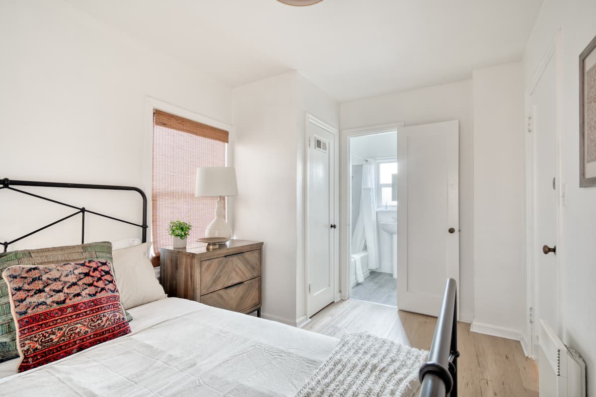 Cozy luxury in the heart of Irvington, Portland in Portland, OR