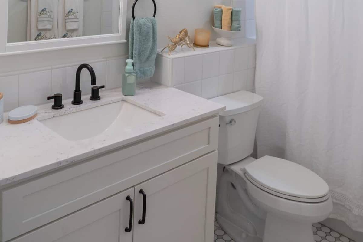 Downstairs bathroom 2