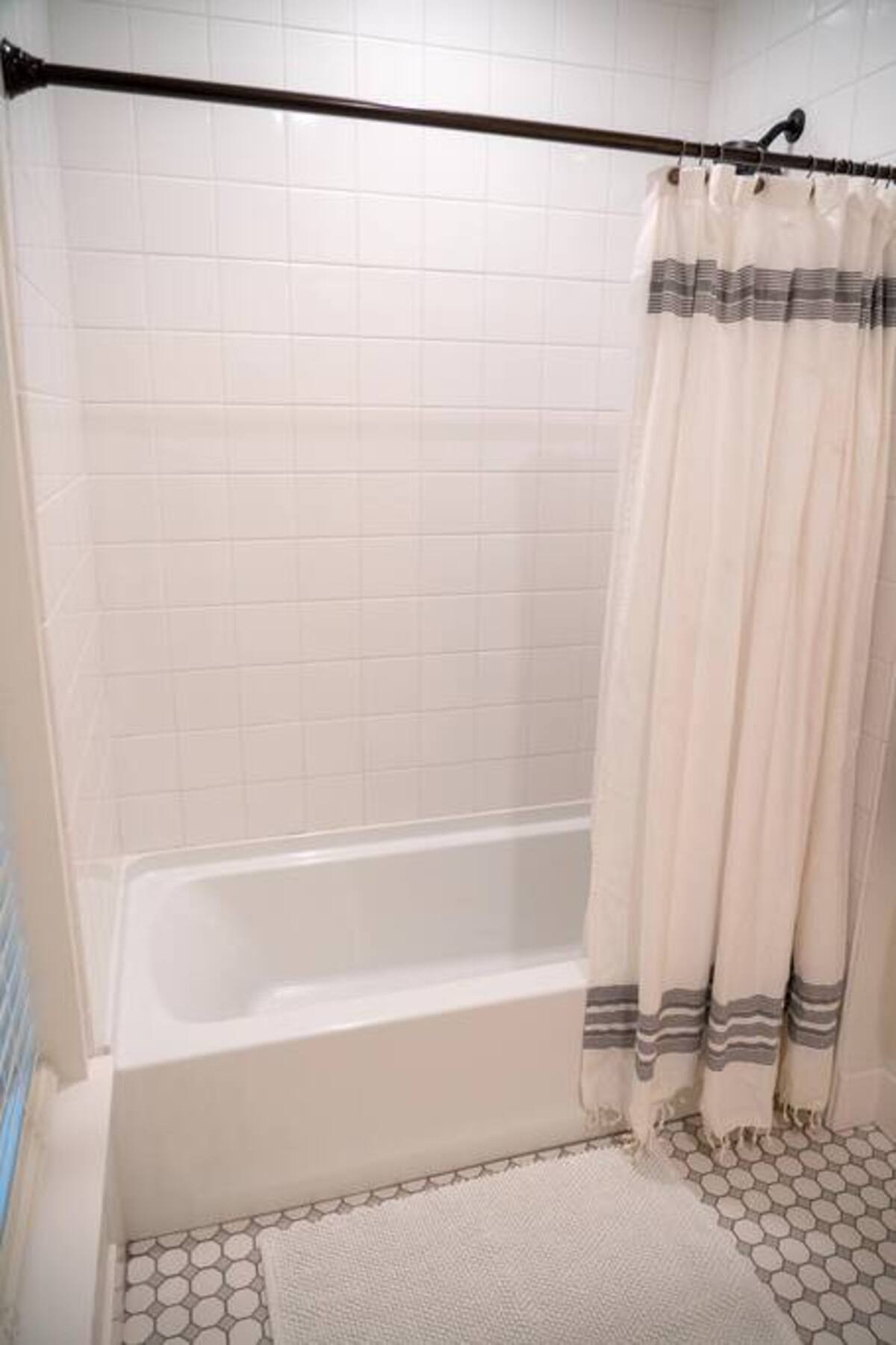 Shower in bathroom 3