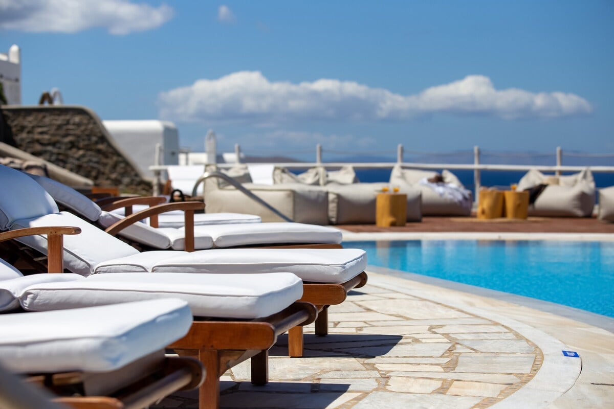 Indulge in exclusive privacy at this exquisite villa with a pool. in Agios Andreas Korakochoriou, GR