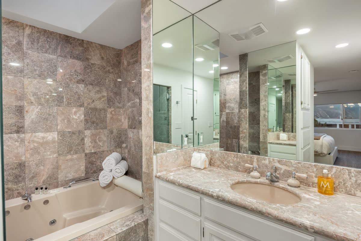 Residence image 4