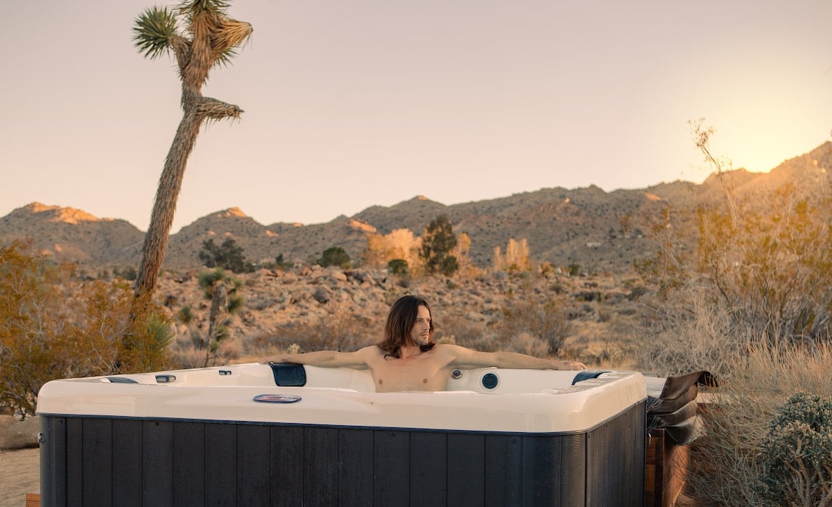 A modern spa oasis in Joshua Tree in Joshua Tree, CA