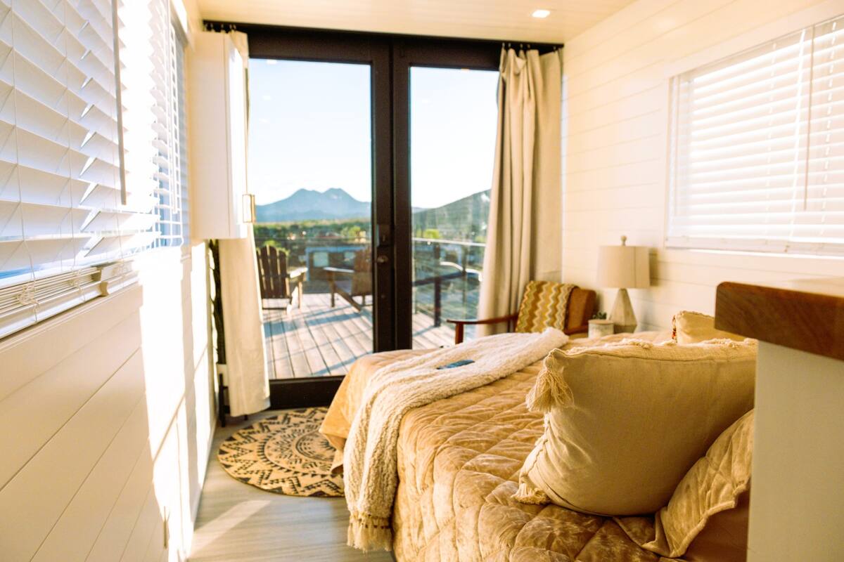 Upstairs suite