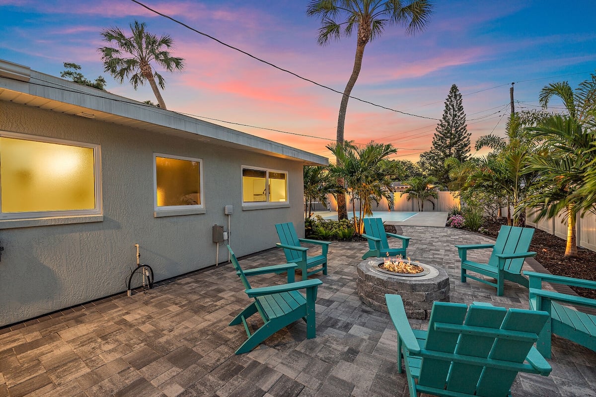 Where lazy afternoons turn competitive and evenings gather around the fire in Sarasota, FL