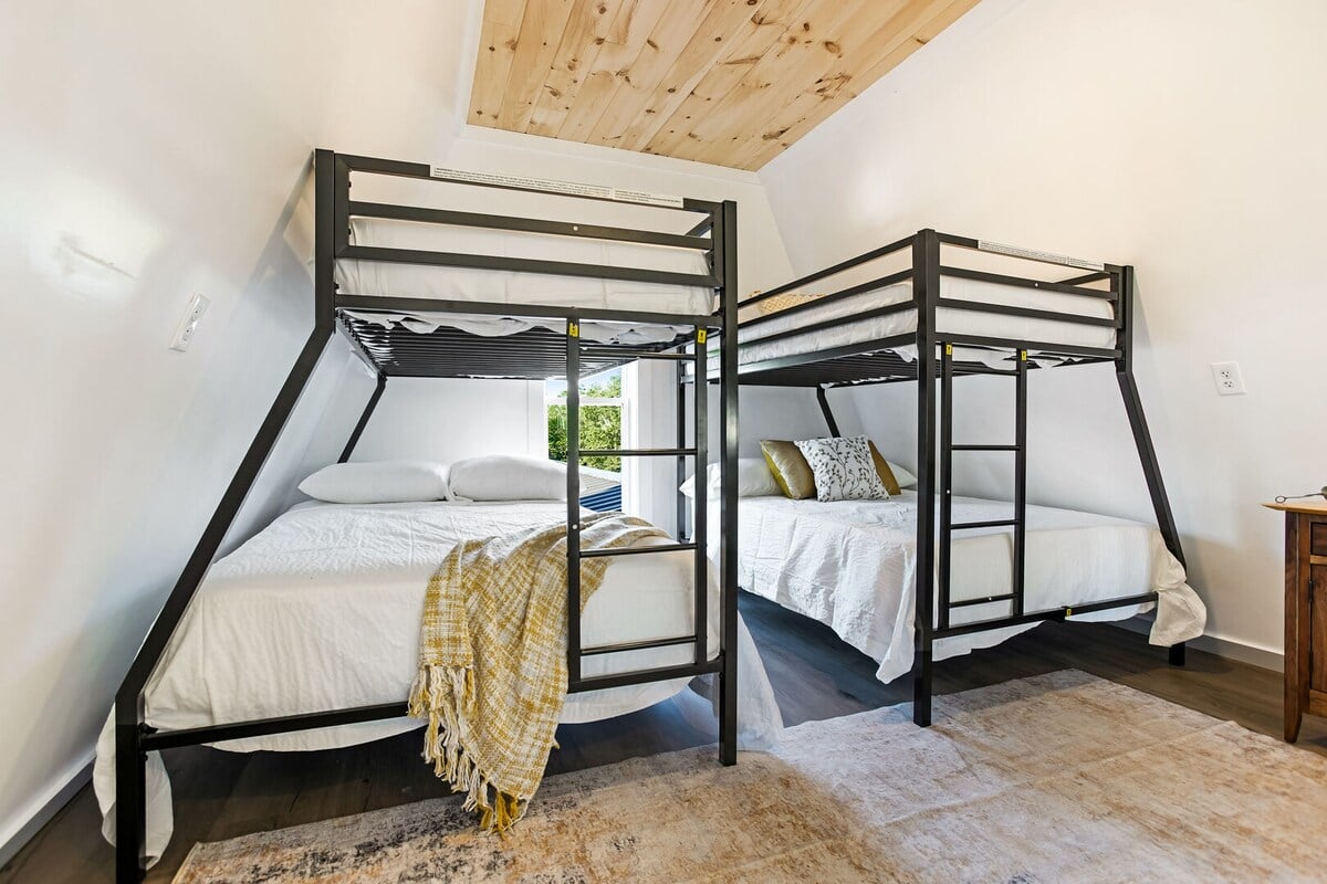 Bedroom 7 - Four Bunk Beds w/ Full Beds on the bottom and Twin Beds on the top: Sleeps 12