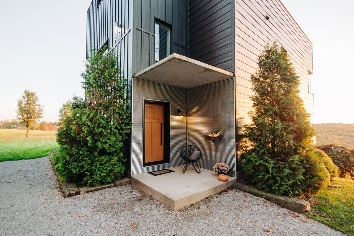 The welcoming entrance to the home!