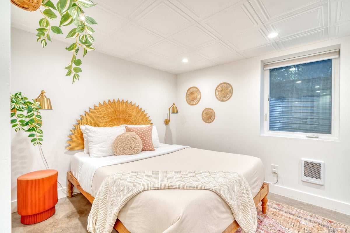 Compact Retreat - Great Value - Prime NE Area image 16