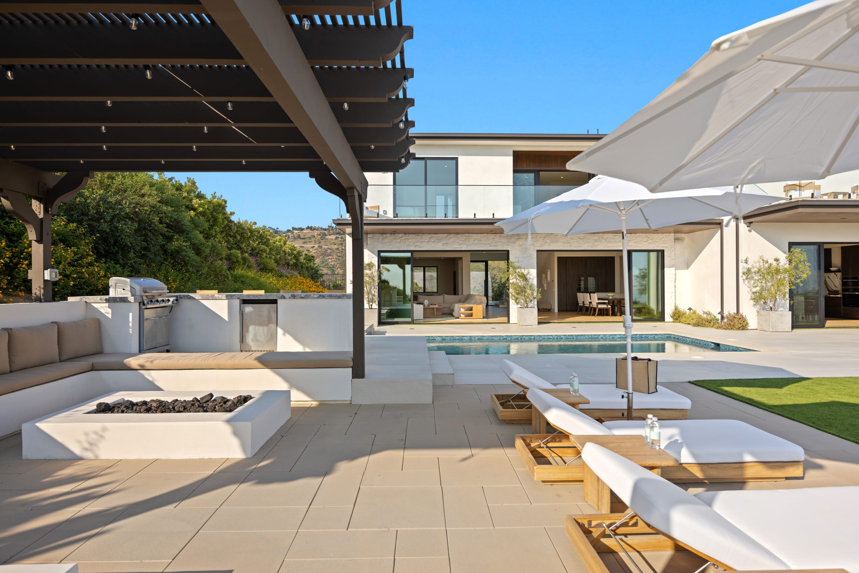 Residence image 2