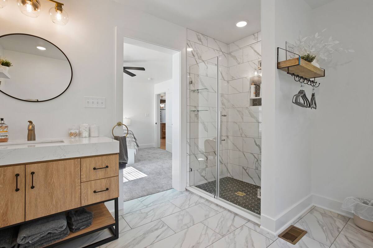 The full ensuite bathroom attached to bedroom 1!