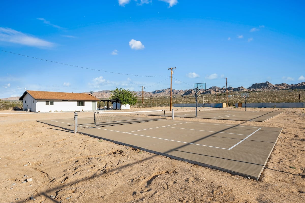 Discover tranquility in a modern Joshua Tree casita in Joshua Tree, CA