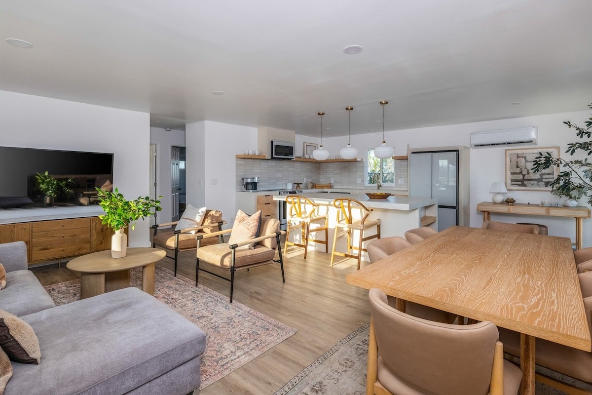 The open air floor plan allows for an uncluttered, enjoyable experience for optimal comfort and convenience.