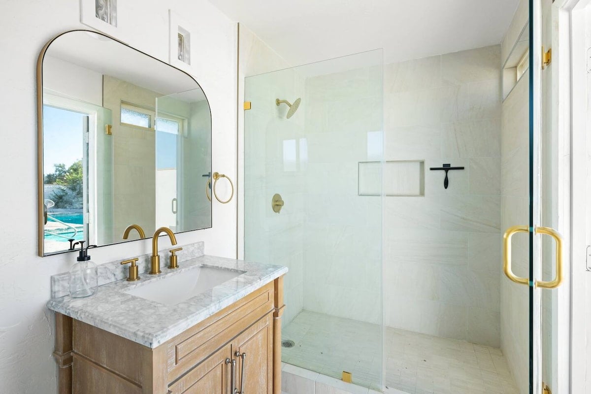 Bathroom and Shower right by the pool!