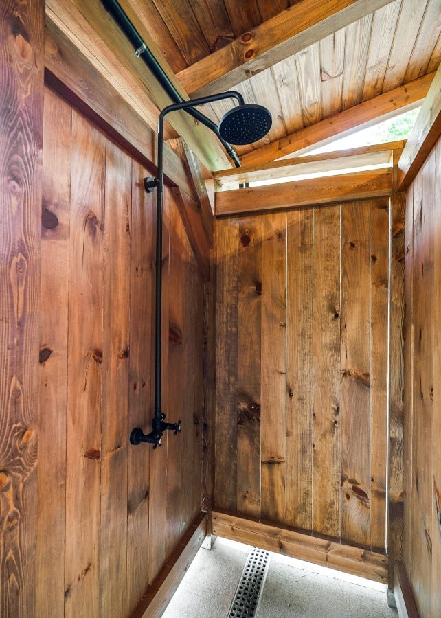 We recommend taking an outdoor shower after your sauna session.
