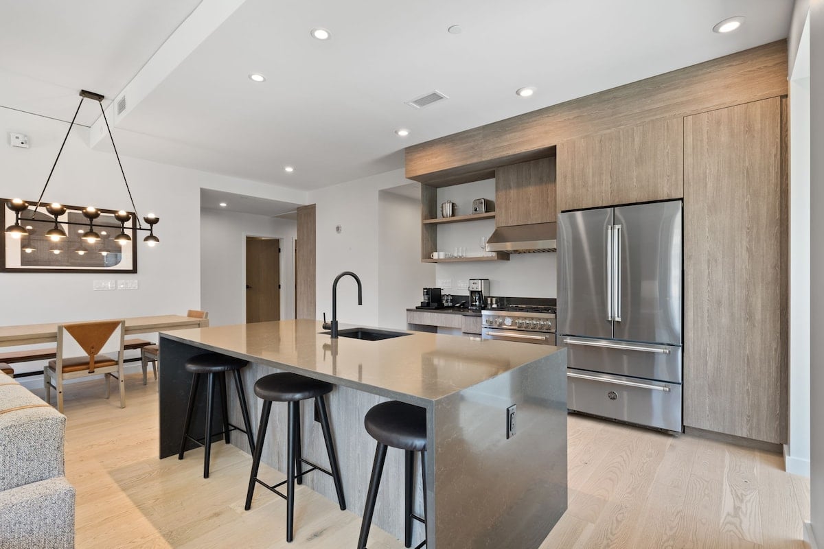 Luxury Ski-in/Ski-out 2BR Condo - Pendry Park City image 6