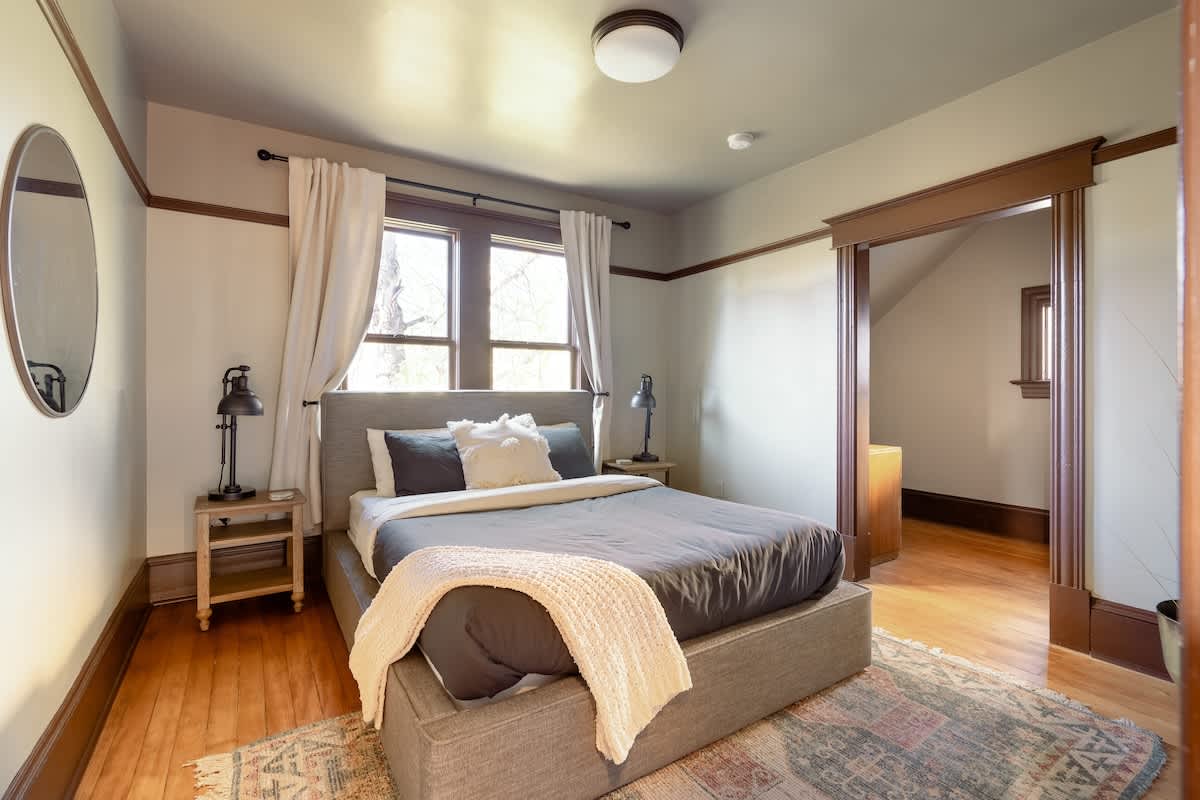 Residence image 3